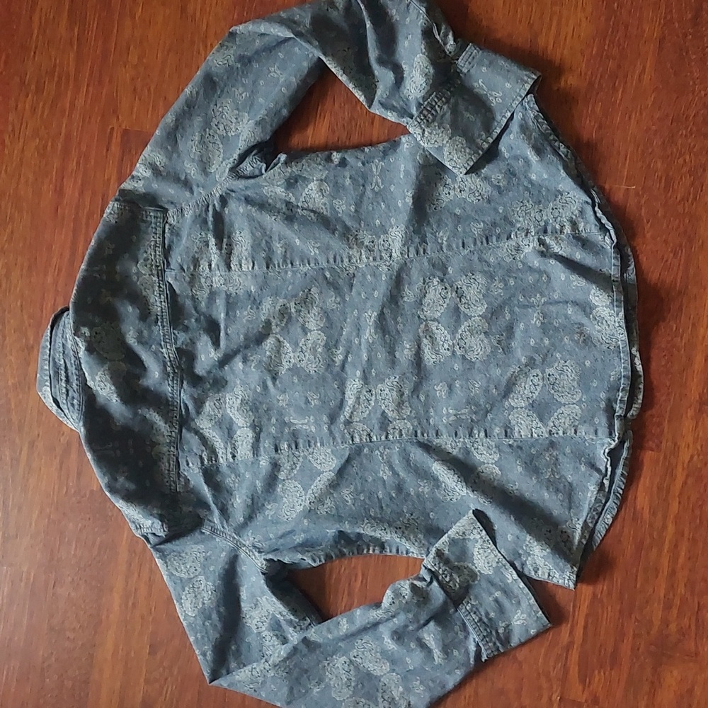 Levi's button down - Picture 7 of 7